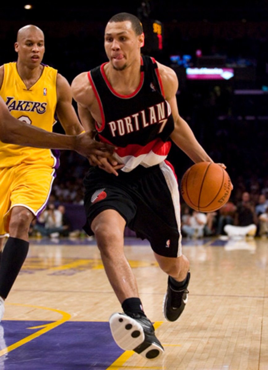 出色表现不 出色表现不